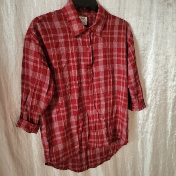 RVCA Red Plaid Cut Out Button Down Shirt Sz Small - Picture 8 of 13